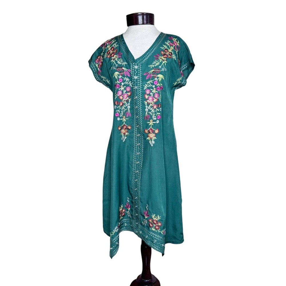 MISSLOOK Vibrant Green Embroidered Floral Cap Sleeve Vneck Short Dress Medium